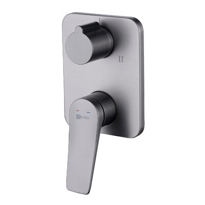 LM3728GM Bronx Смеситель для ванны и душа встраив. с 3-функц. дивертором, б/аксесс, графит LEMARK